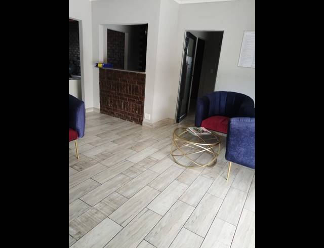 5 BEDROOM HOUSE FOR SALE IN BIRCHLEIGH NORTH